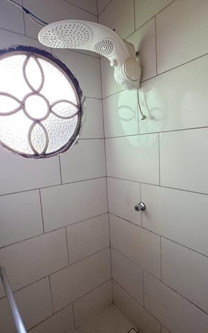 Casa à venda com 400m², 3 quartos e 5 vagas Casa à venda com 400m², 3 quartos e 5 vagasBanheiro