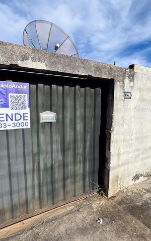Casa à venda com 400m², 3 quartos e 5 vagas Casa à venda com 400m², 3 quartos e 5 vagasFachada