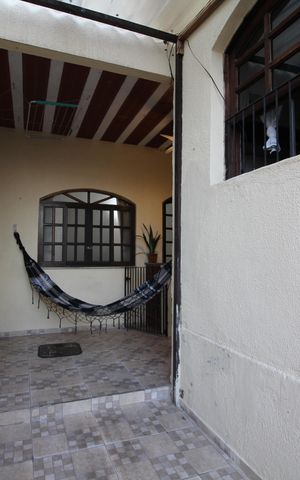 Casa à venda com 300m², 5 quartos e 5 vagasCasa 2 - Entrada