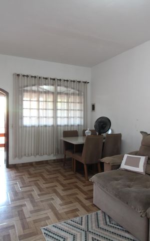 Casa à venda com 300m², 5 quartos e 5 vagasCasa 1 - Sala