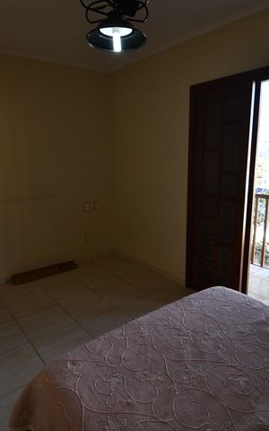 Casa à venda com 300m², 4 quartos e 6 vagasSuíte 3