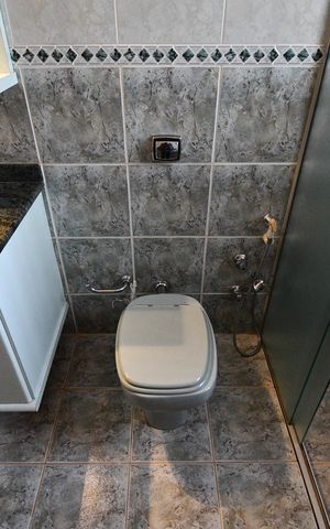 Casa à venda com 300m², 4 quartos e 6 vagasBanheiro Suíte 3
