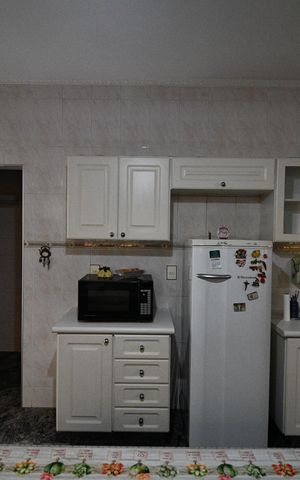 Casa à venda com 300m², 4 quartos e 6 vagasCozinha