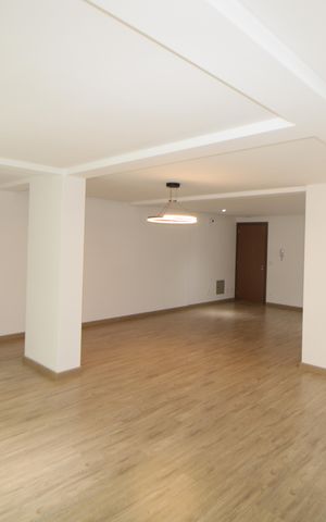 Apartamento à venda com 75m², 2 quartos e 1 vagaÁrea Comum