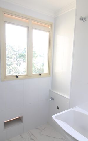 Apartamento à venda com 75m², 2 quartos e 1 vagaÁrea de Serviço