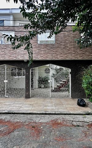 Casa à venda com 200m², 3 quartos e 1 vagaFachada
