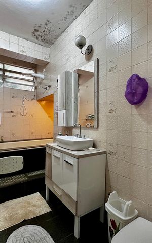 Casa à venda com 200m², 3 quartos e 1 vagaBanheiro