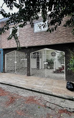 Casa à venda com 200m², 3 quartos e 1 vagaFachada