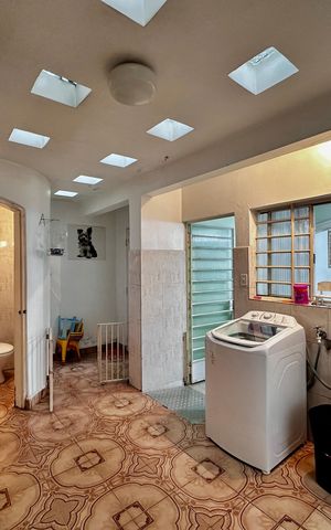 Casa à venda com 200m², 3 quartos e 1 vagaÁrea de Serviço