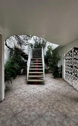 Casa à venda com 200m², 3 quartos e 1 vagaGaragem