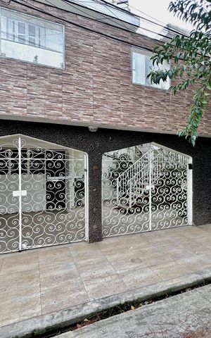Casa à venda com 200m², 3 quartos e 1 vagaFachada