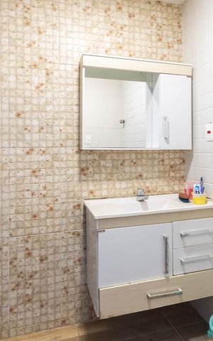 Casa à venda com 65m², 2 quartos e 1 vagaBanheiro
