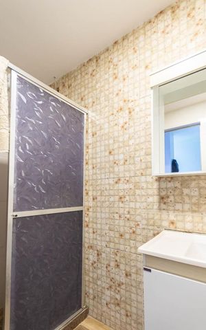 Casa à venda com 65m², 2 quartos e 1 vagaBanheiro