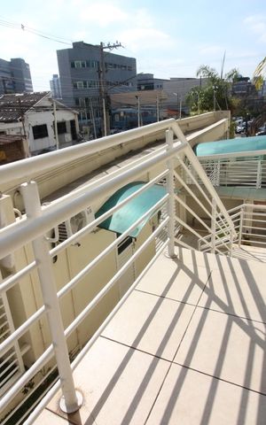 Apartamento à venda com 207m², 3 quartos e 2 vagasÁrea comum - Escada de acesso
