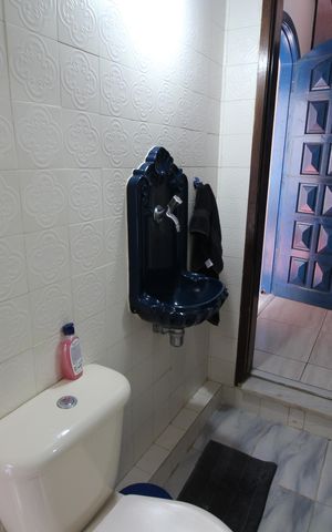 Casa de condomínio à venda com 273m², 4 quartos e 4 vagasLavabo