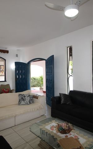 Casa de condomínio à venda com 273m², 4 quartos e 4 vagasSala