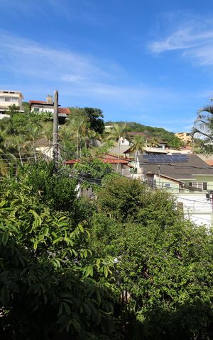 Casa de condomínio à venda com 273m², 4 quartos e 4 vagasQuarto 2 - Vista