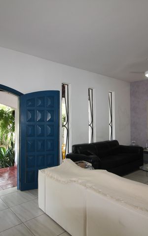 Casa de condomínio à venda com 273m², 4 quartos e 4 vagasSala