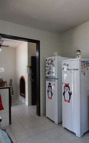 Casa de condomínio à venda com 273m², 4 quartos e 4 vagasCozinha