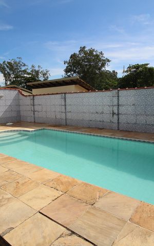 Casa de condomínio à venda com 273m², 4 quartos e 4 vagasPiscina
