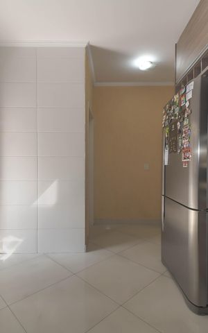 Casa à venda com 120m², 2 quartos e 2 vagas Casa à venda com 120m², 2 quartos e 2 vagasCozinha