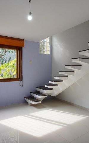 Casa à venda com 252m², 4 quartos e 2 vagasSala 2