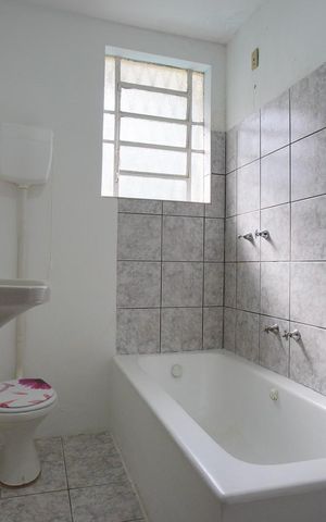Casa à venda com 252m², 4 quartos e 2 vagasBanheiro Social
