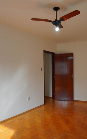 Casa à venda com 252m², 4 quartos e 2 vagasQuarto 2 - Segundo Andar