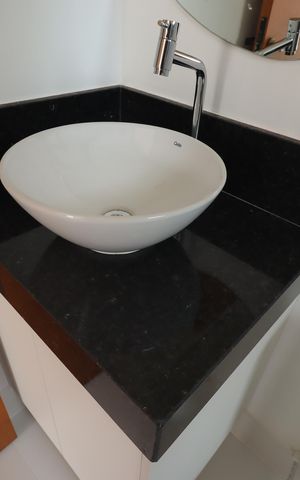 Apartamento à venda com 61m², 2 quartos e 1 vagaBanheiro da Suíte - Pia