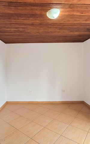 Casa à venda com 300m², 3 quartos e 2 vagasQuarto 2