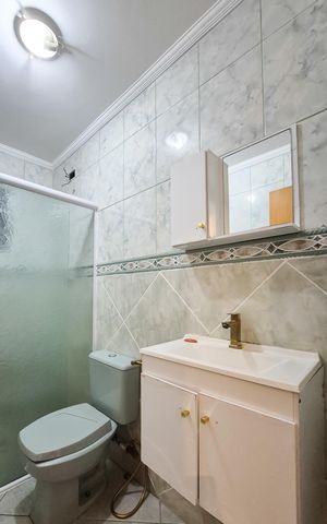 Casa à venda com 300m², 3 quartos e 2 vagasBanheiro 2