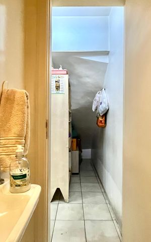 Casa para alugar com 200m², 4 quartos e 2 vagas Casa para alugar com 200m², 4 quartos e 2 vagasLavabo