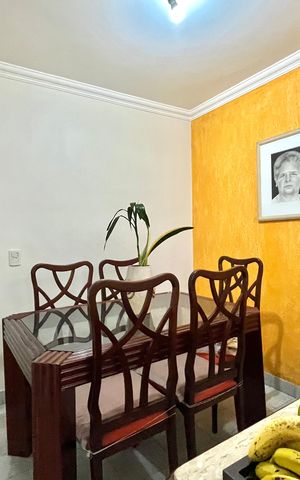 Casa para alugar com 200m², 4 quartos e 2 vagas Casa para alugar com 200m², 4 quartos e 2 vagasCopa