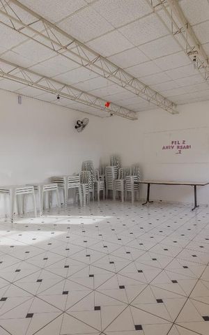 Apartamento à venda com 54m², 2 quartos e 1 vaga Apartamento à venda com 54m², 2 quartos e 1 vagaÁrea comum - Salão de festas
