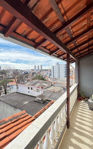 Casa à venda com 260m², 3 quartos e 5 vagas Casa à venda com 260m², 3 quartos e 5 vagasVaranda Cozinha