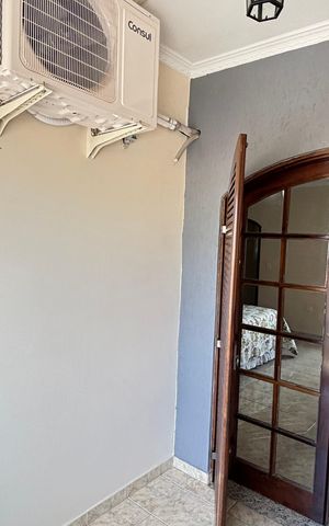 Casa à venda com 260m², 3 quartos e 5 vagas Casa à venda com 260m², 3 quartos e 5 vagasVaranda da Suíte
