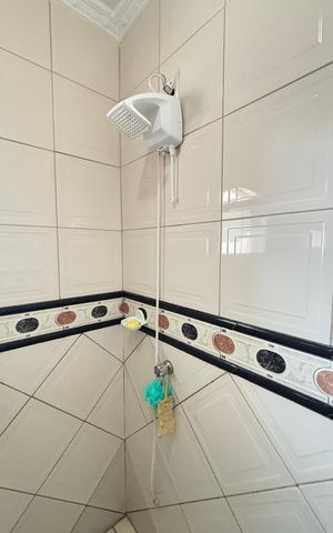 Casa à venda com 260m², 3 quartos e 5 vagas Casa à venda com 260m², 3 quartos e 5 vagasBanheiro Social