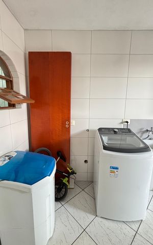 Casa à venda com 260m², 3 quartos e 5 vagas Casa à venda com 260m², 3 quartos e 5 vagasÁrea de Serviço