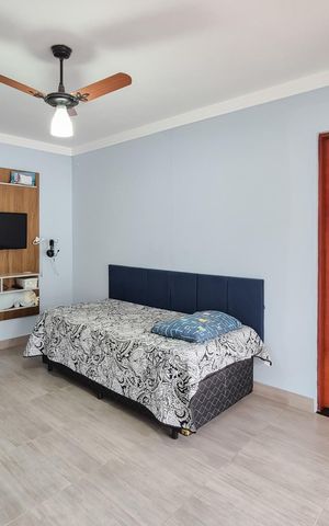 Casa à venda com 142m², 3 quartos e 2 vagas Suíte 