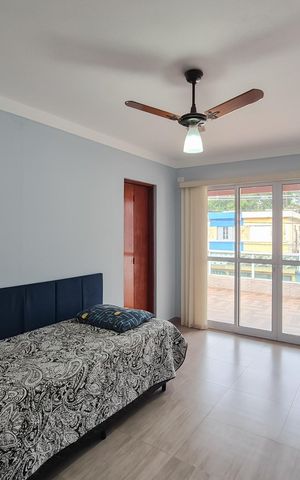 Casa à venda com 142m², 3 quartos e 2 vagas Suíte 