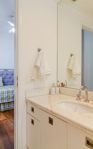 Apartamento à venda com 168m², 4 quartos e 3 vagasBanheiro da Suíte 2