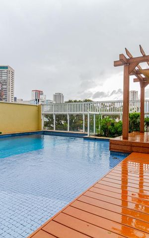 Apartamento à venda com 168m², 4 quartos e 3 vagasÁrea comum - Piscina