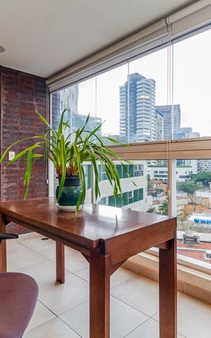 Apartamento à venda com 168m², 4 quartos e 3 vagasVaranda