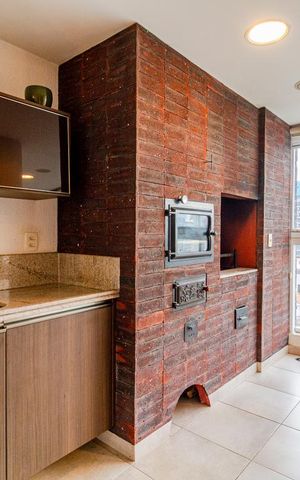 Apartamento à venda com 168m², 4 quartos e 3 vagasVaranda