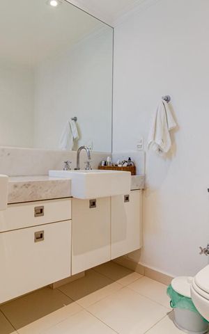 Apartamento à venda com 168m², 4 quartos e 3 vagasBanheiro da Suíte 1