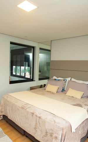 Casa de condomínio à venda com 210m², 4 quartos e 4 vagas Casa de condomínio à venda com 210m², 4 quartos e 4 vagasSuíte 1