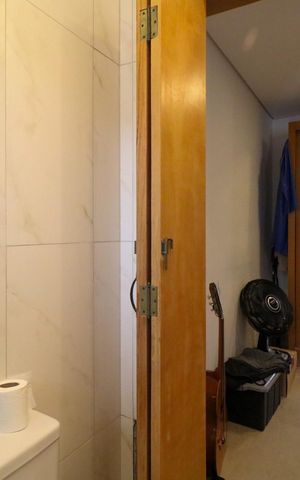 Casa à venda com 100m², 2 quartos e 4 vagas Casa à venda com 100m², 2 quartos e 4 vagasBanheiro da Suíte 1