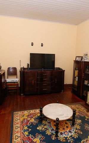 Casa à venda com 600m², 1 quarto e 7 vagasSala