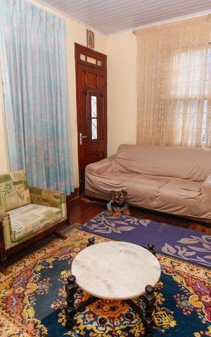 Casa à venda com 600m², 1 quarto e 7 vagasSala