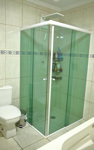 Casa à venda com 270m², 4 quartos e 3 vagasBanheiro da Suíte